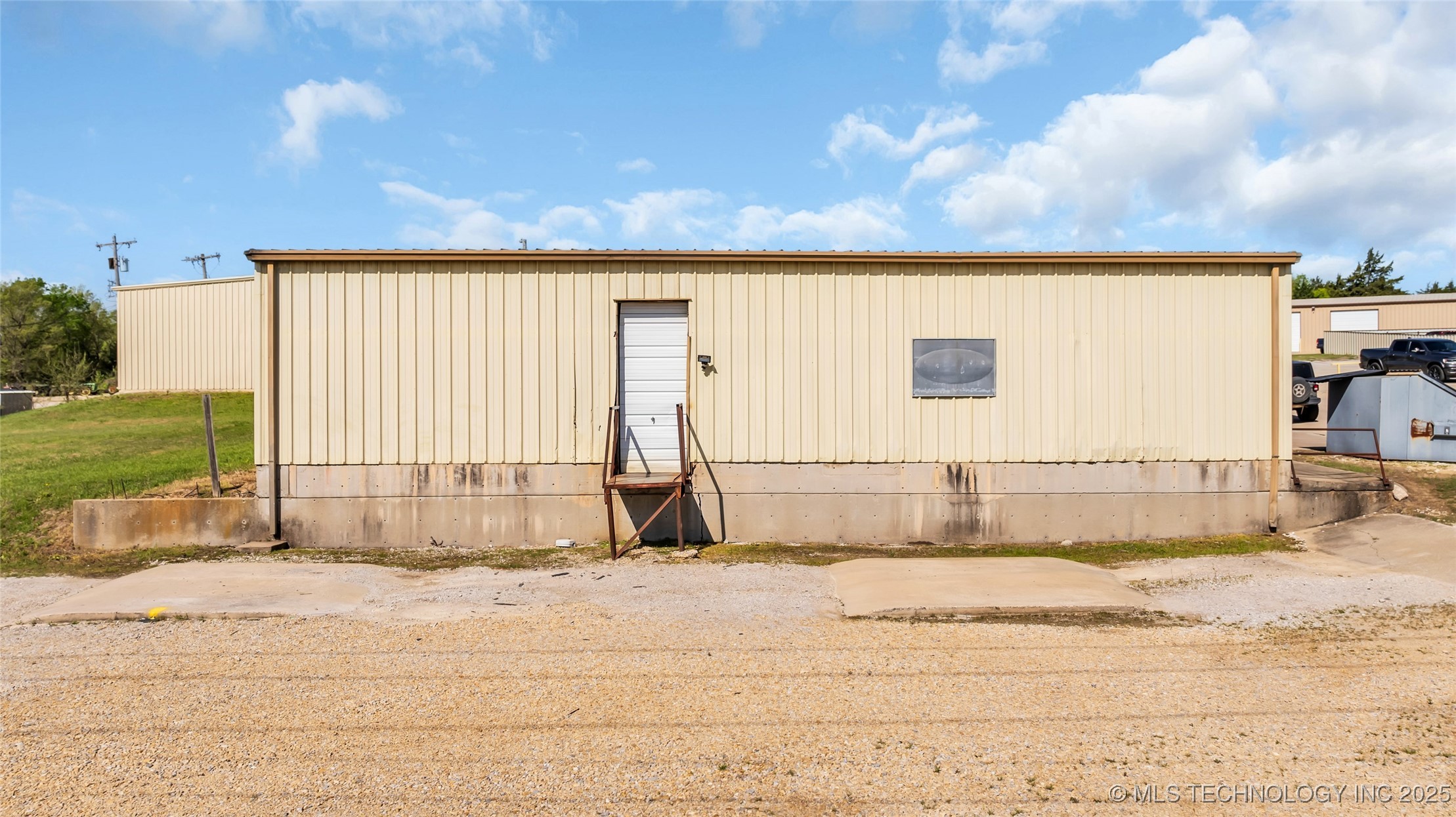 1717 Veterans Property Photo 29