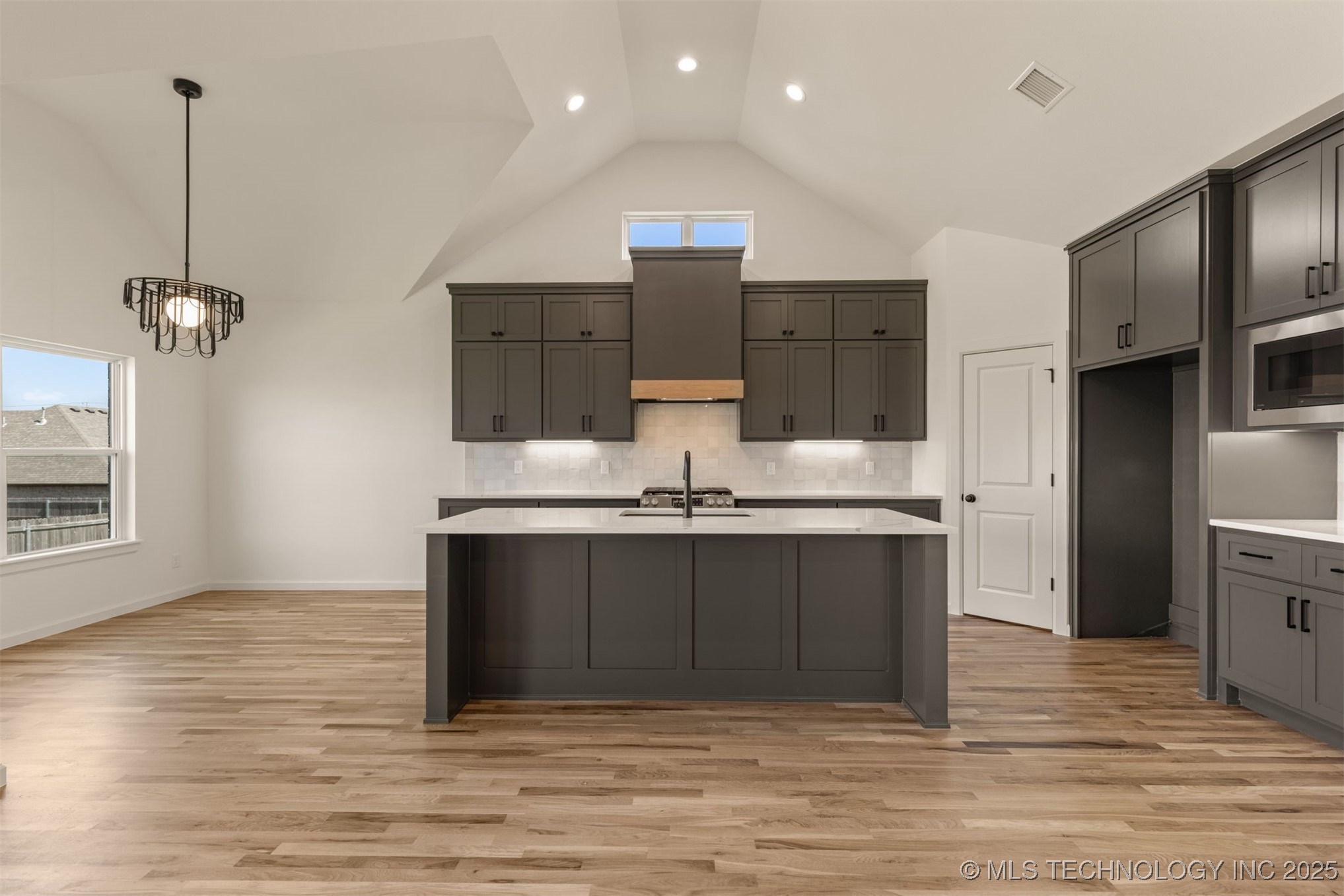 5114 S Everett Drive Property Photo 23