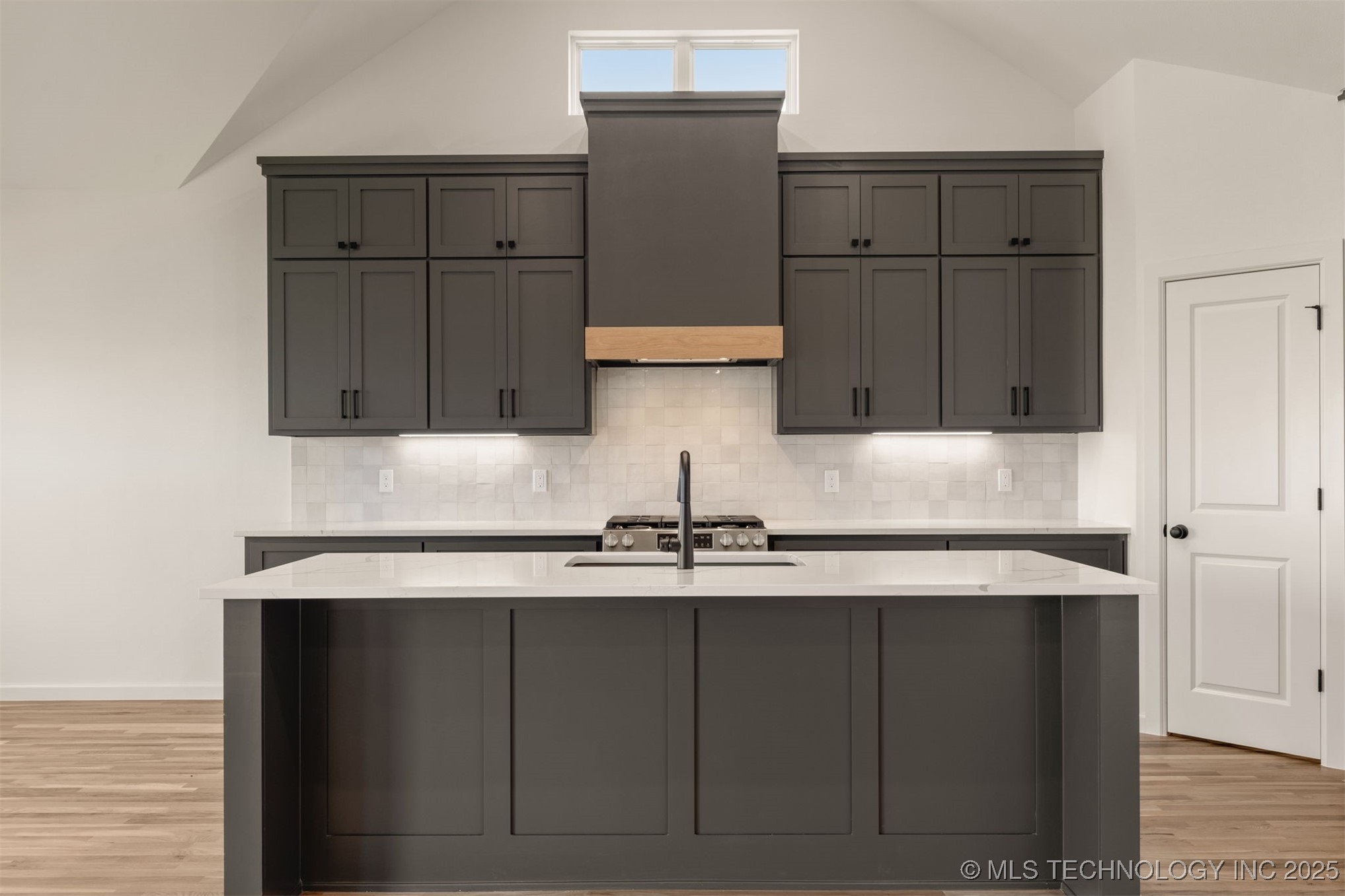 5114 S Everett Drive Property Photo 24