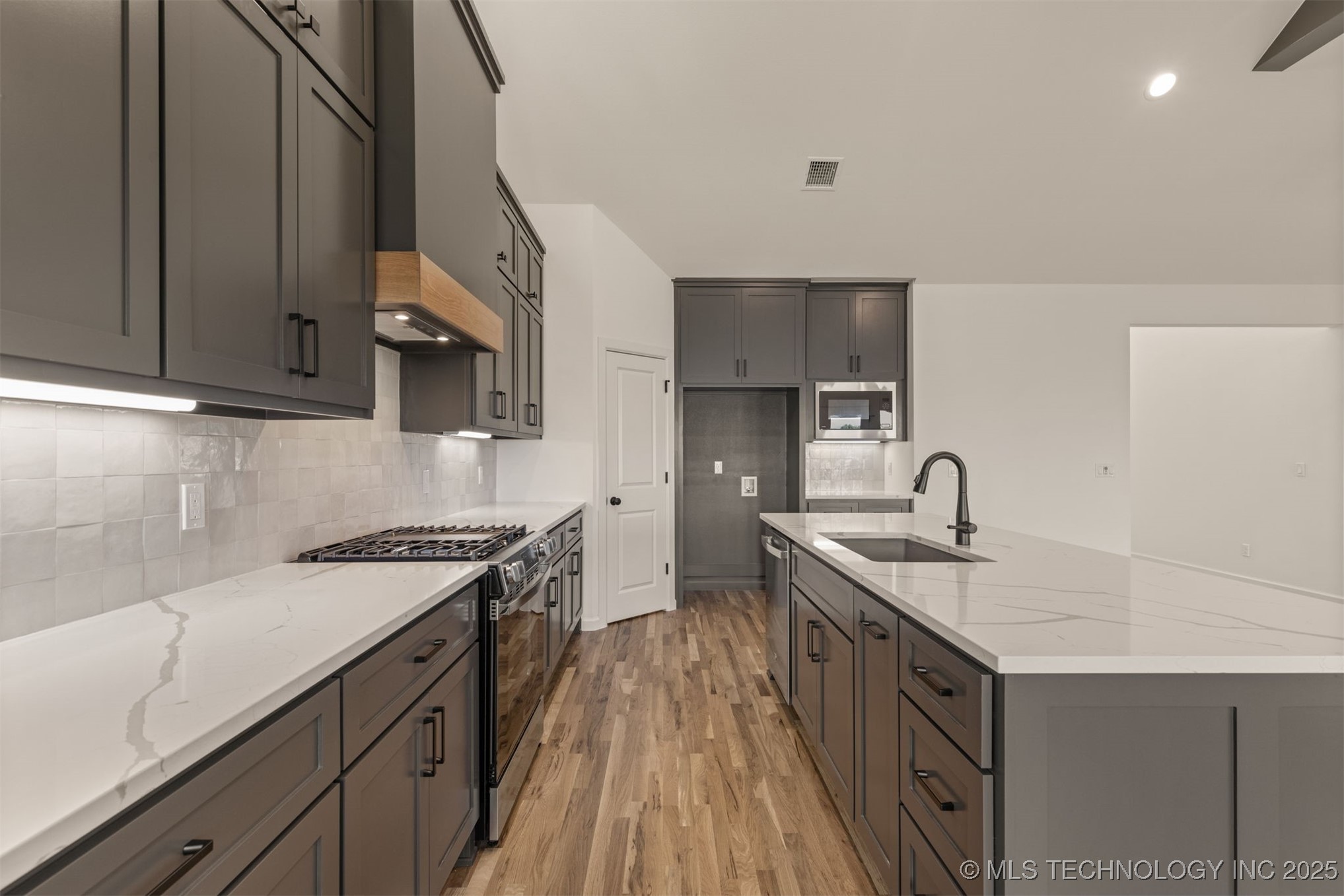 5114 S Everett Drive Property Photo 29