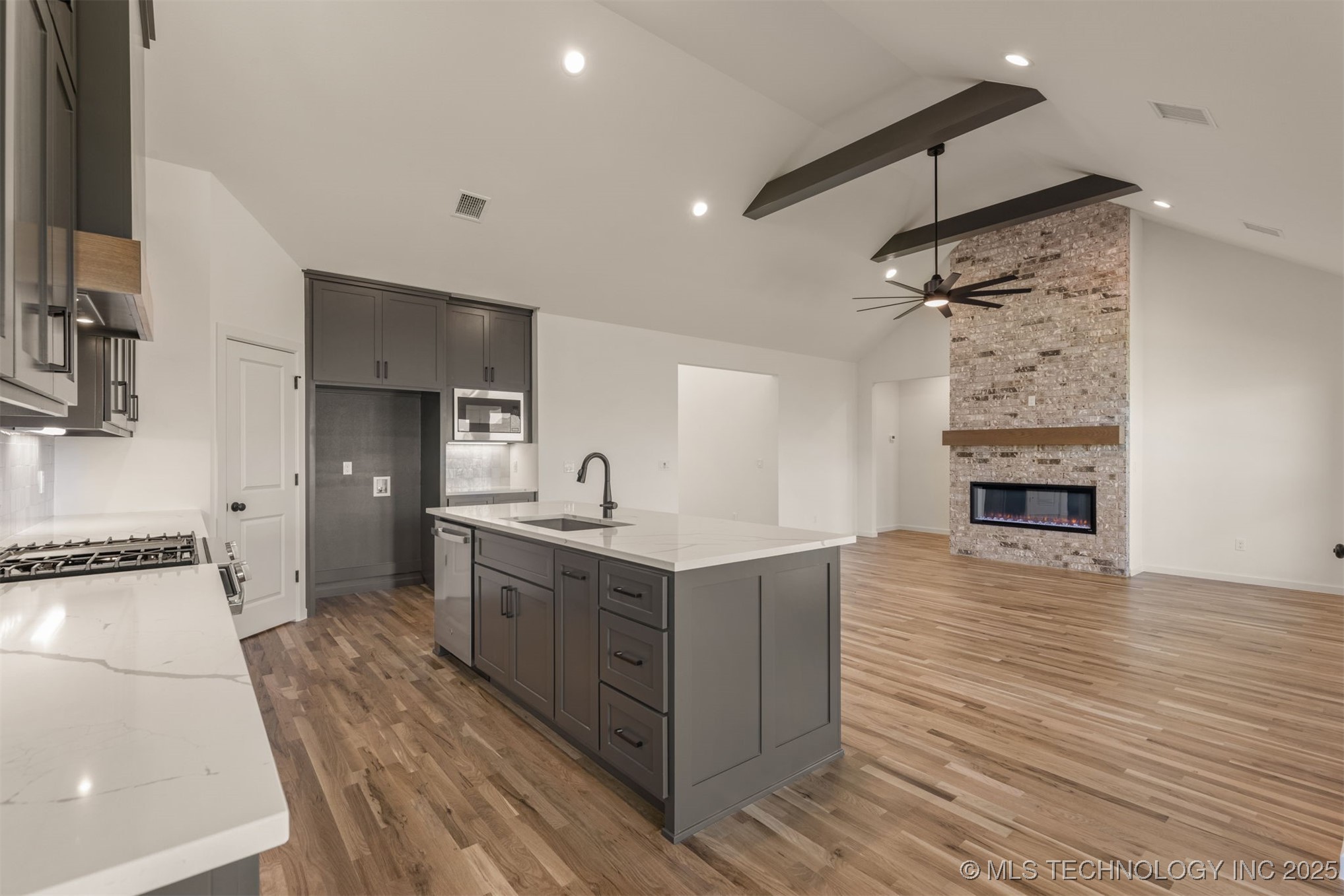 5114 S Everett Drive Property Photo 30