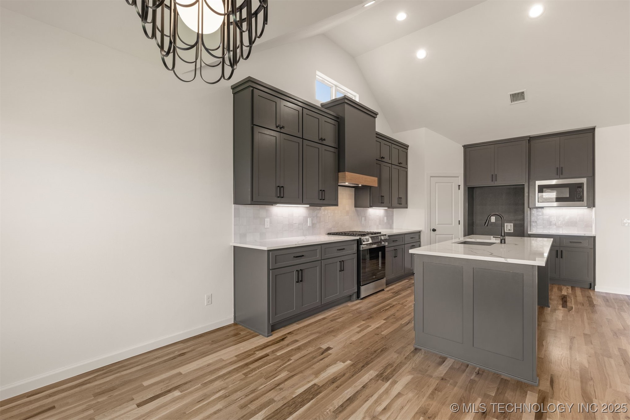 5114 S Everett Drive Property Photo 36