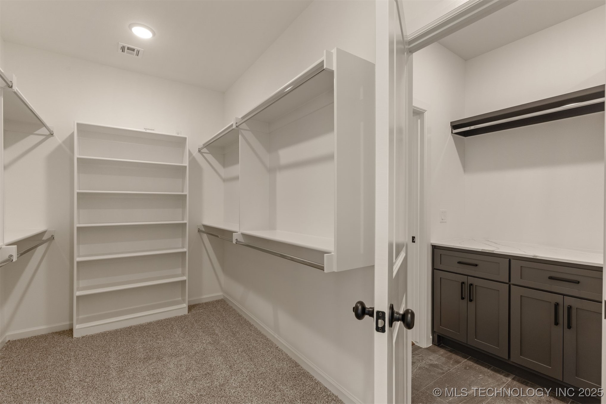 5114 S Everett Drive Property Photo 45