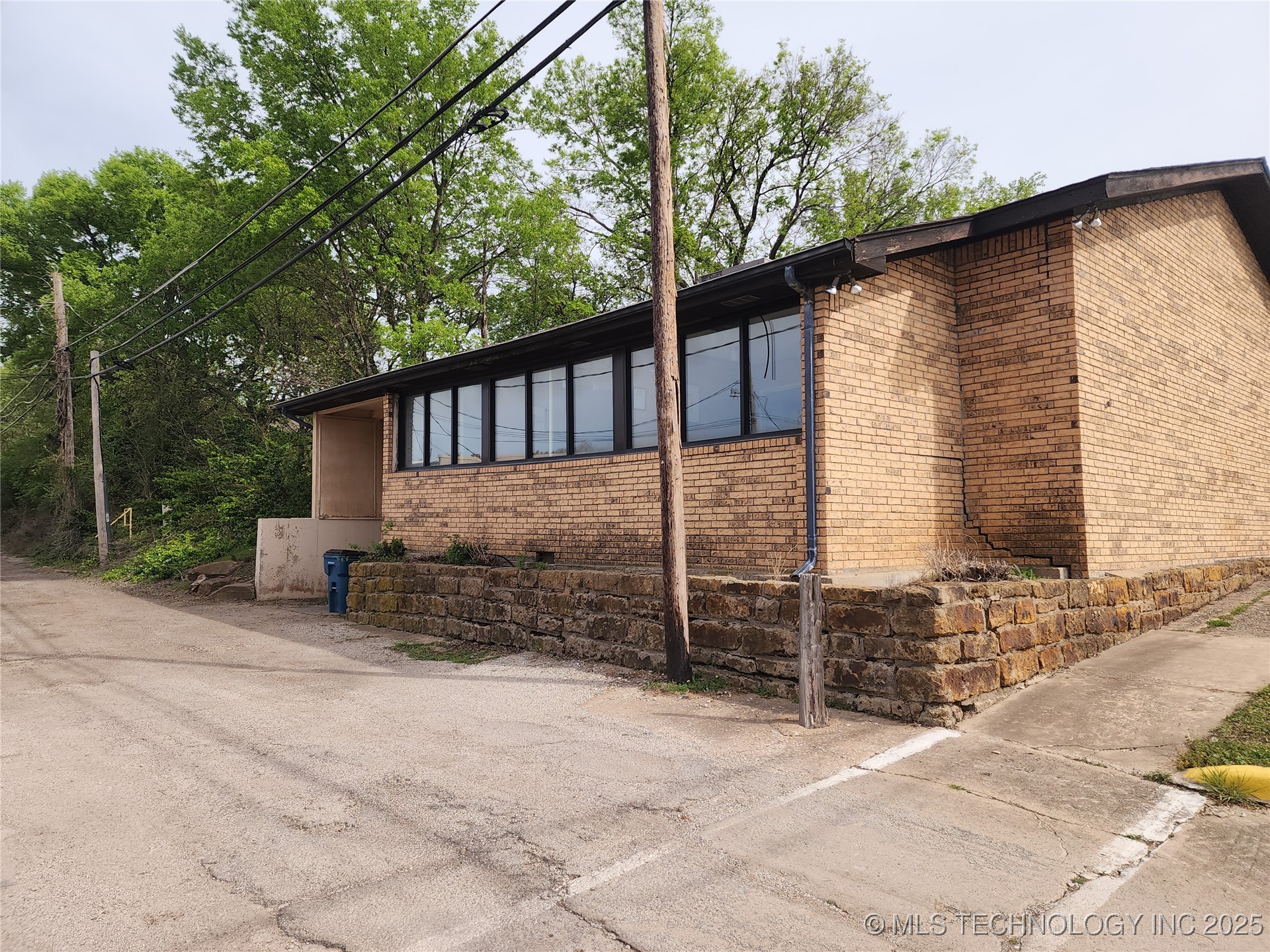 622 7th Street Property Photo 5