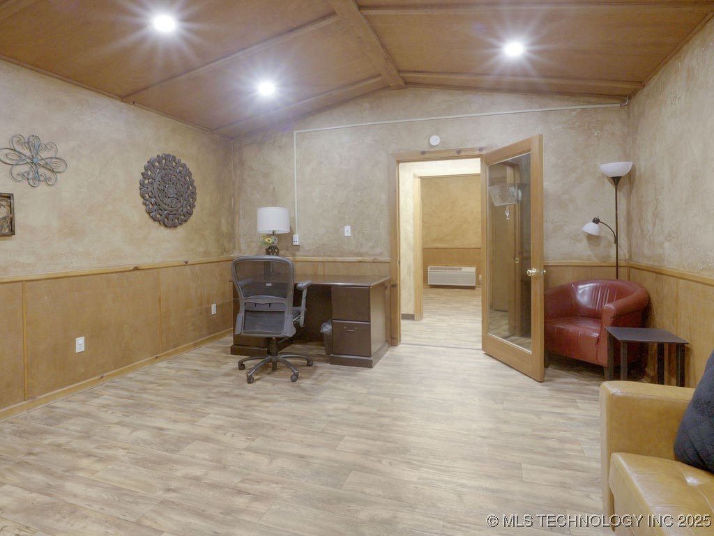 1550 S Virginia Avenue Property Photo 23