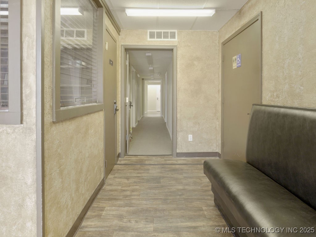 1550 S Virginia Avenue Property Photo 33