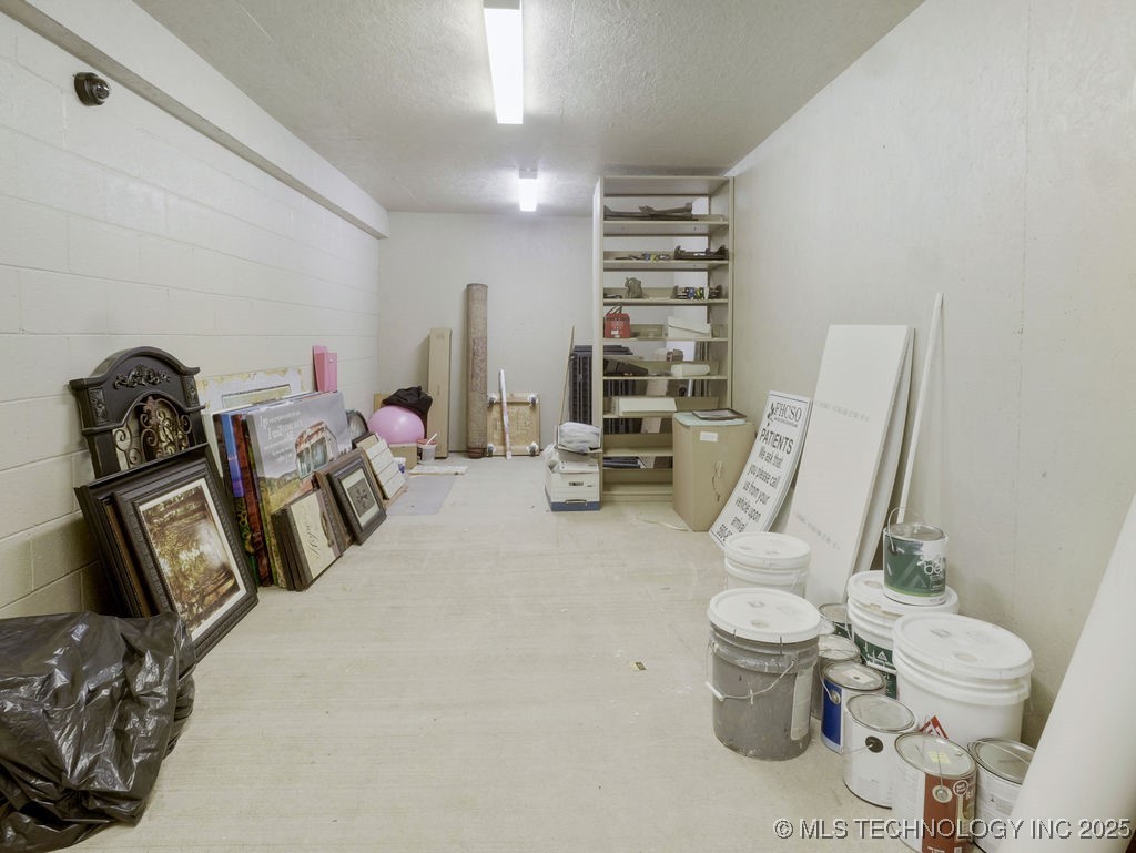 1550 S Virginia Avenue Property Photo 35