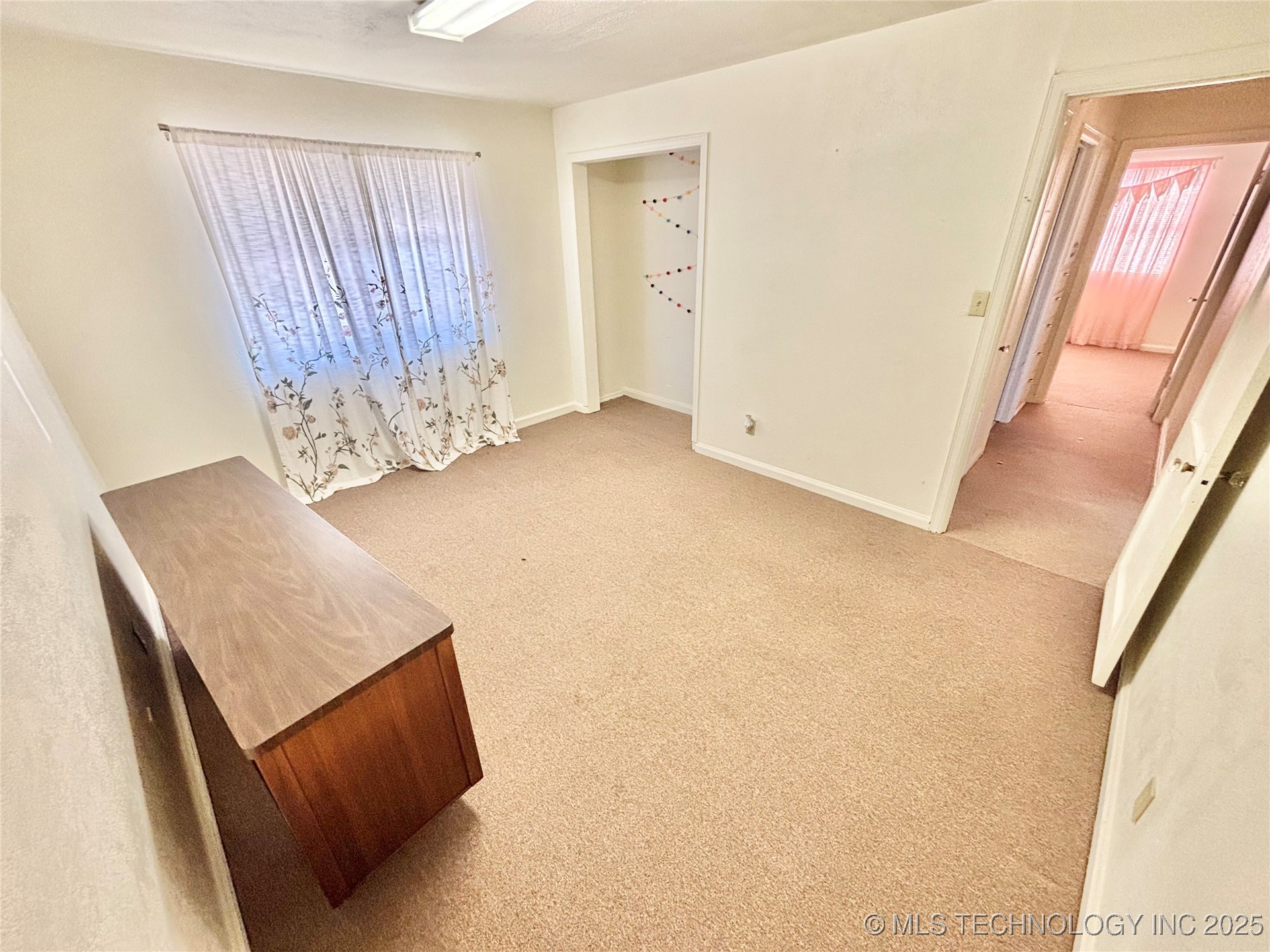 517 E Main Street Property Photo 16