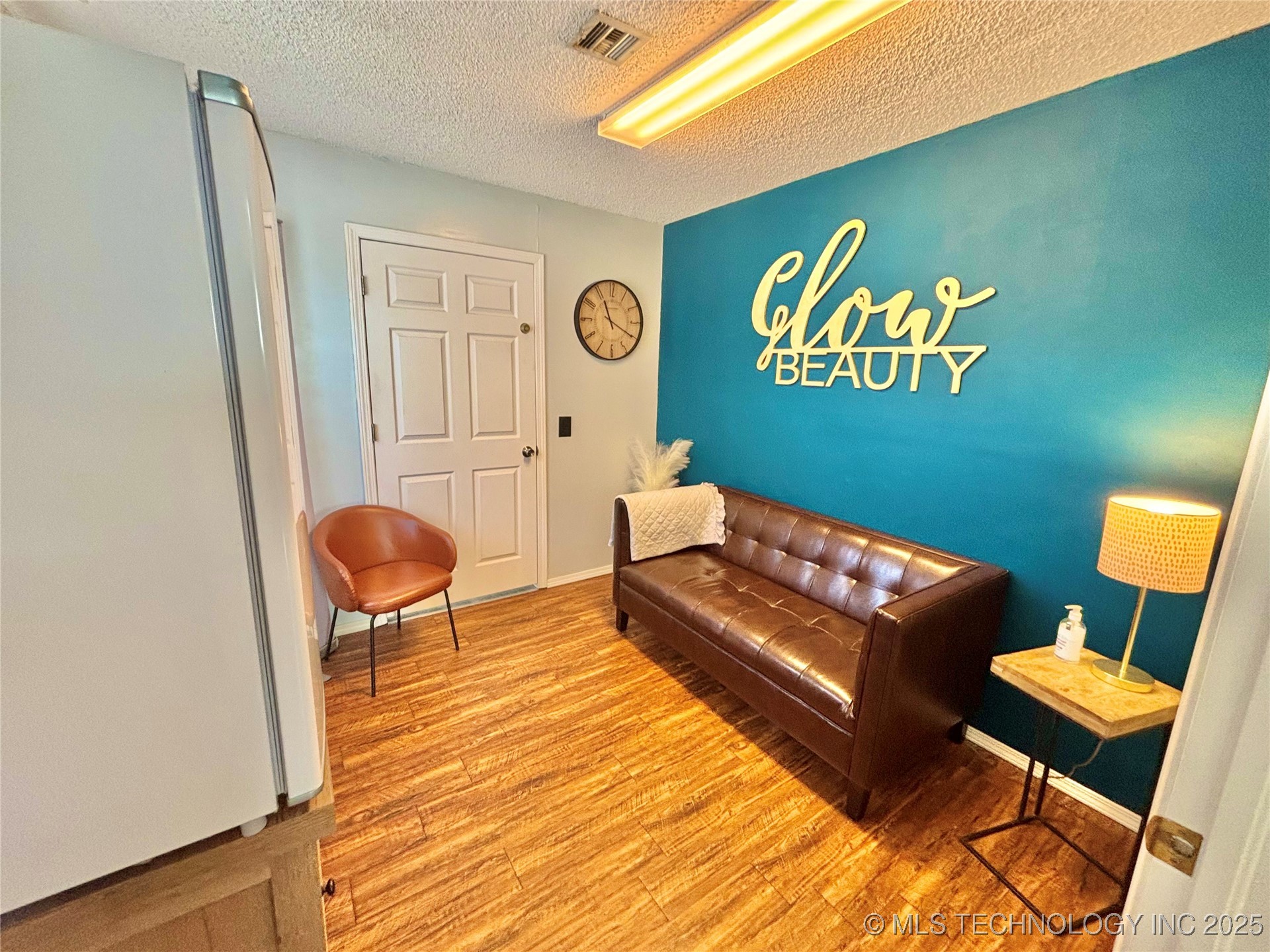 517 E Main Street Property Photo 23