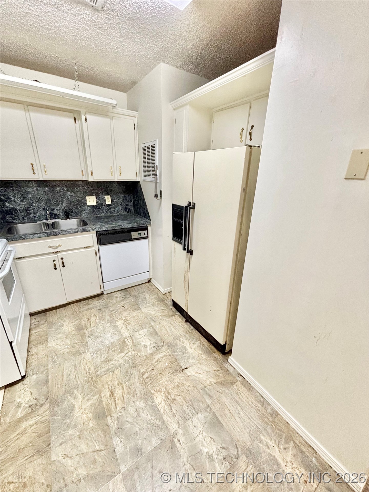 517 E Main Street Property Photo 35