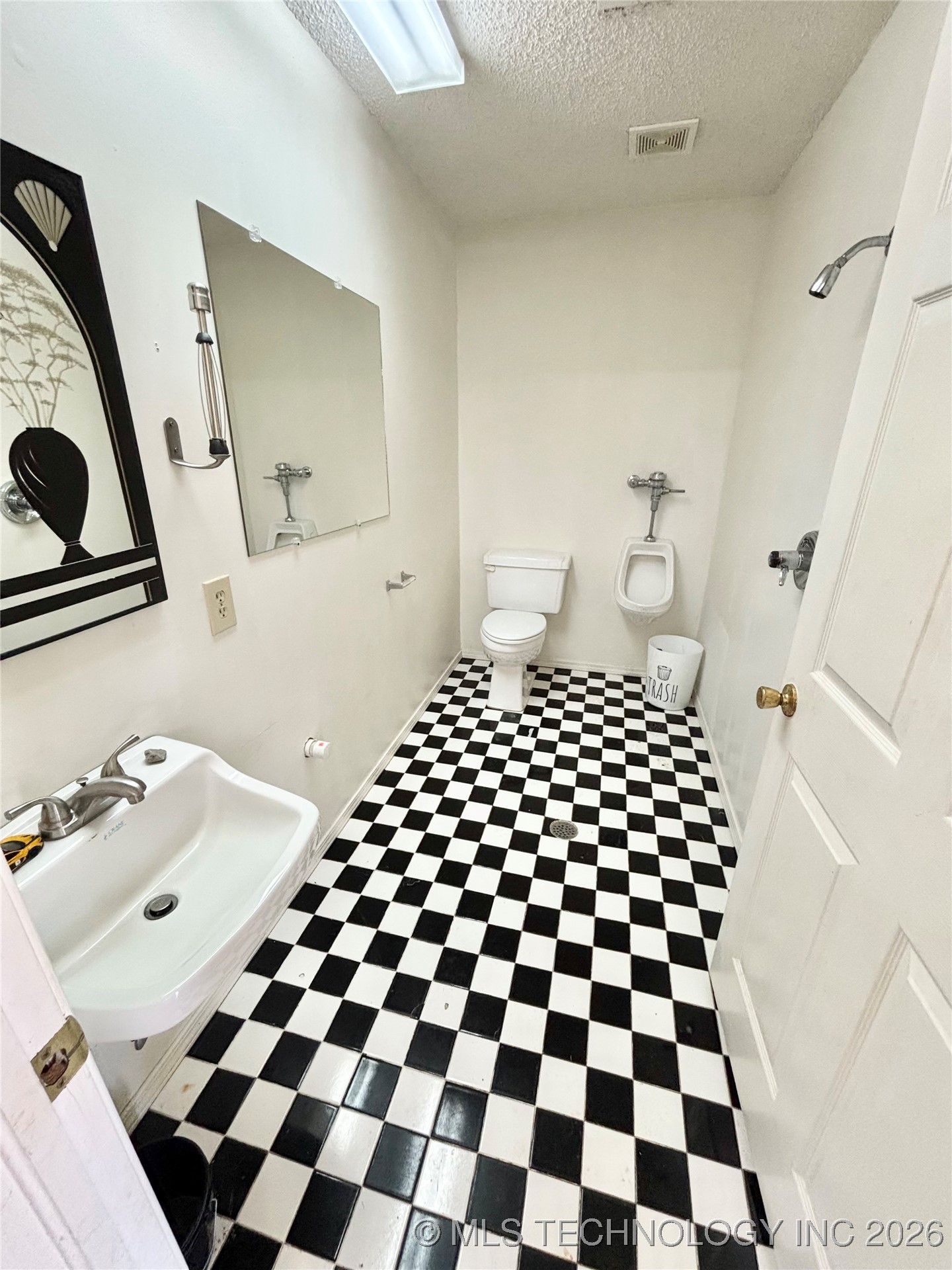 517 E Main Street Property Photo 37