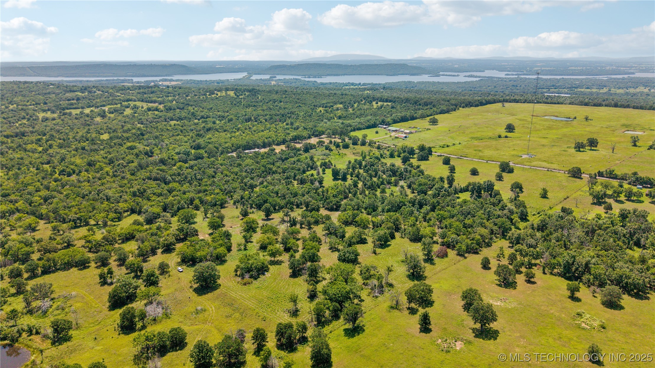 E County Road 1170 Property Photo 23