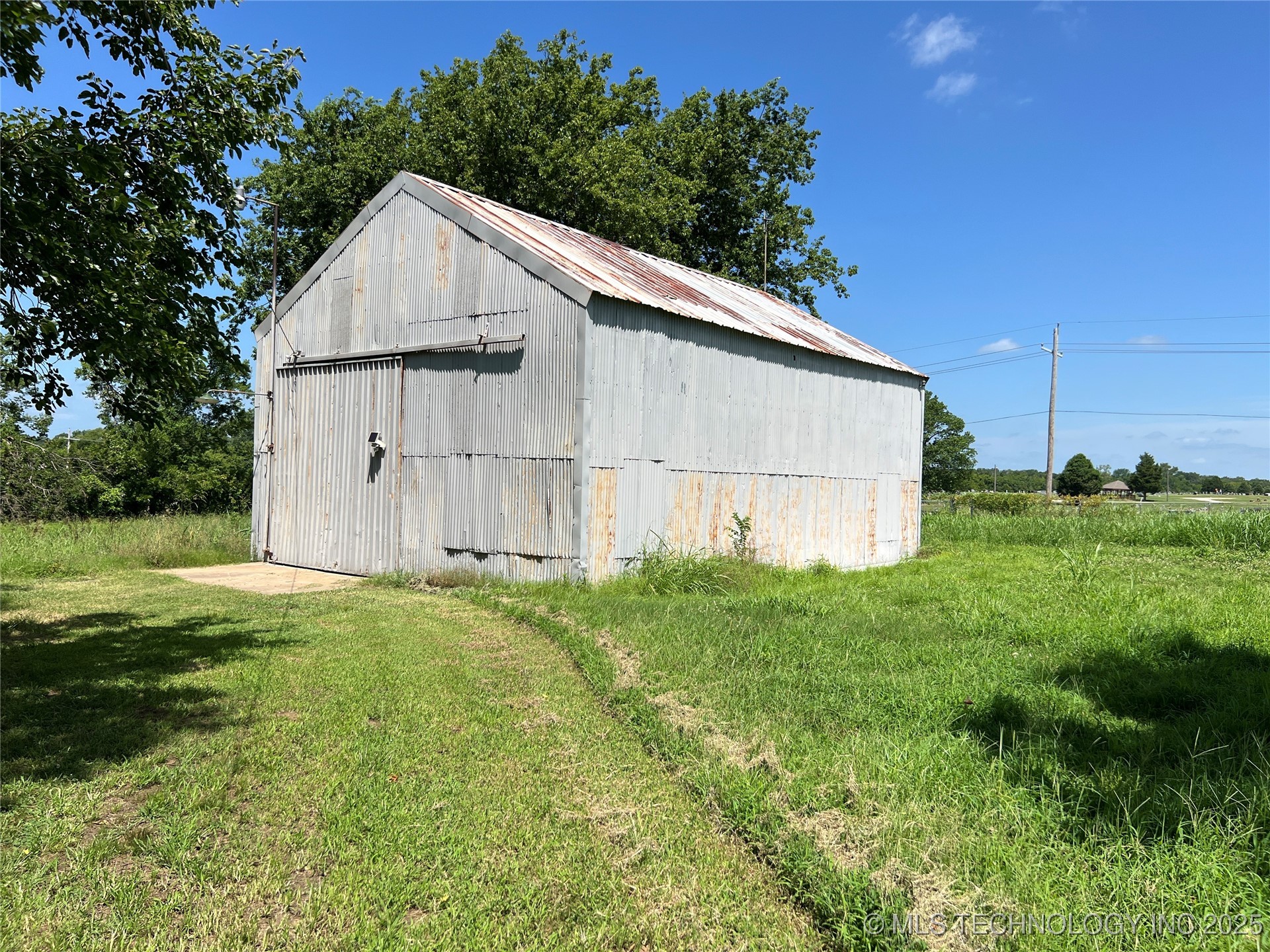 4620 E 66th Street North Property Photo 4