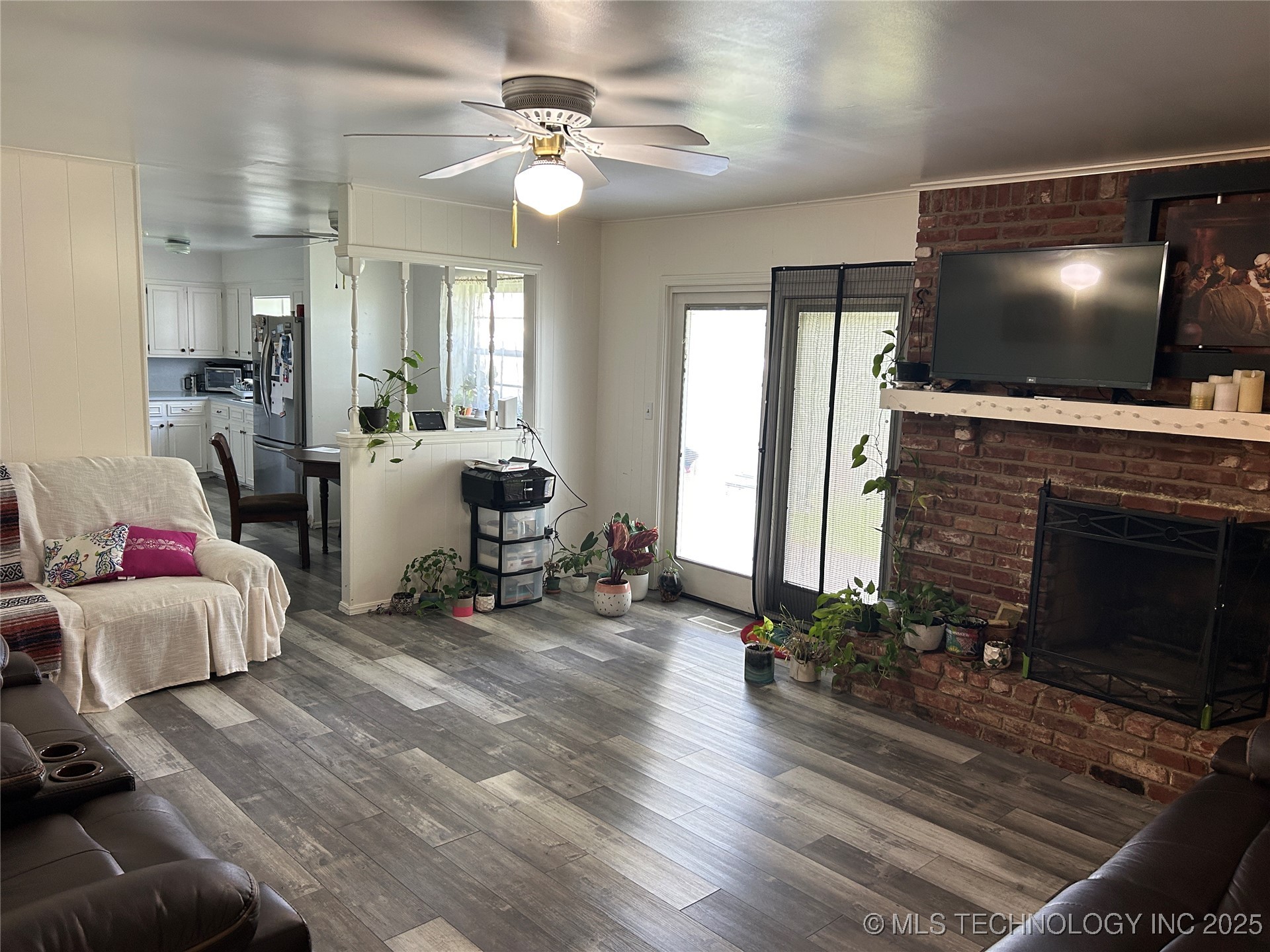 5521 S 76th East Avenue E Property Photo 6