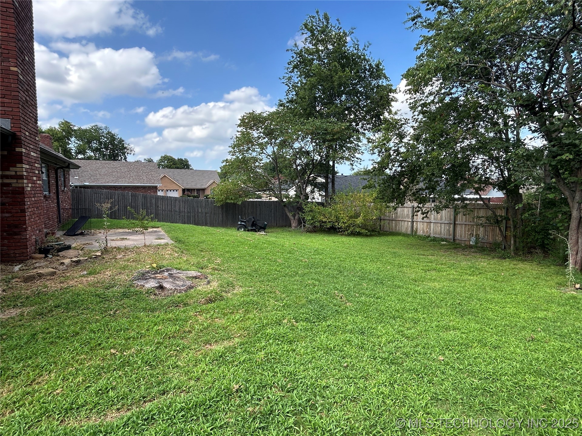 5521 S 76th East Avenue E Property Photo 18