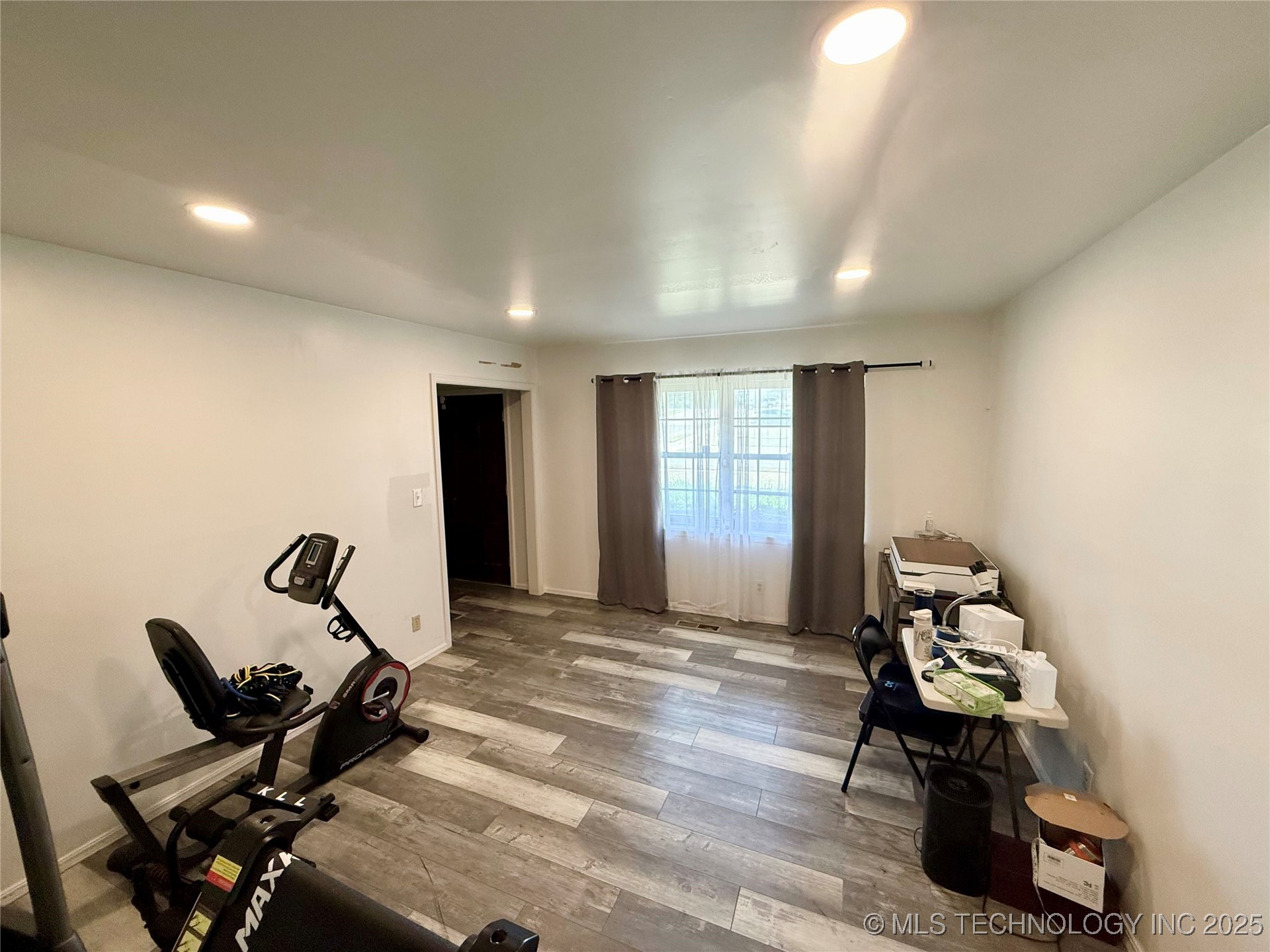 5521 S 76th East Avenue E Property Photo 24