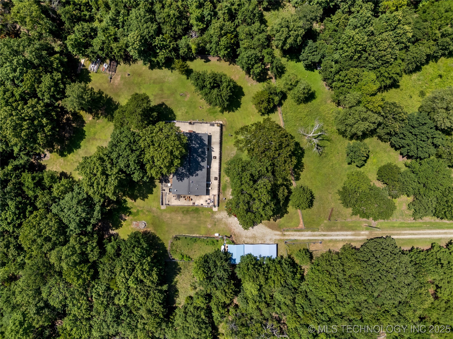 426670 Texanna Property Photo 37