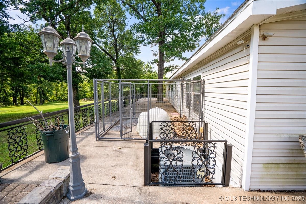 426670 Texanna Property Photo 42