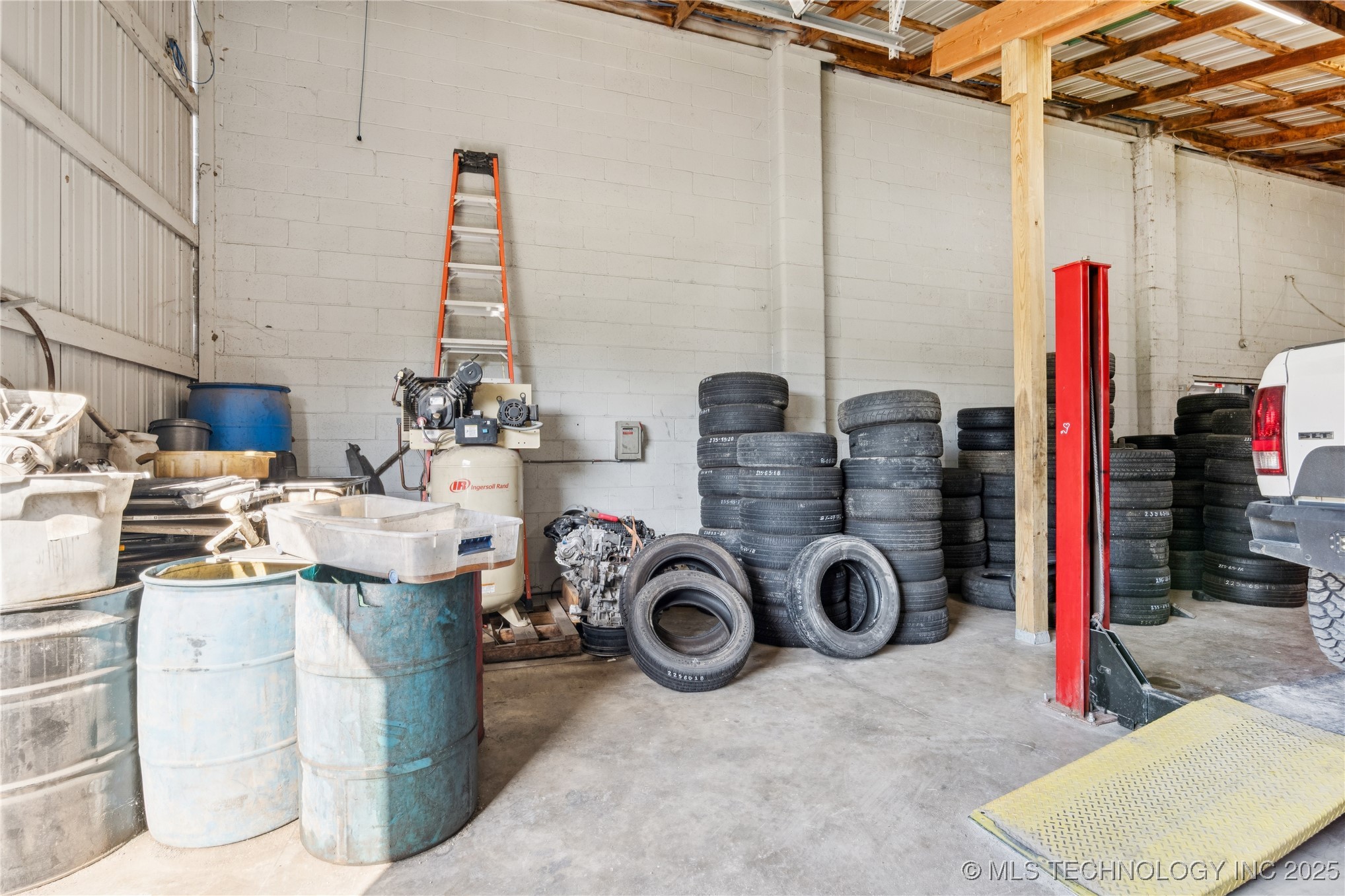 12127 S State Hwy 51 Highway Property Photo 25