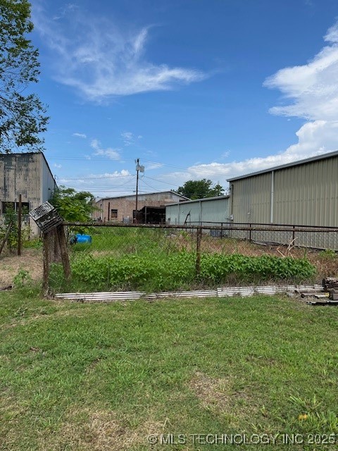 117 N Pettit Avenue Property Photo 3