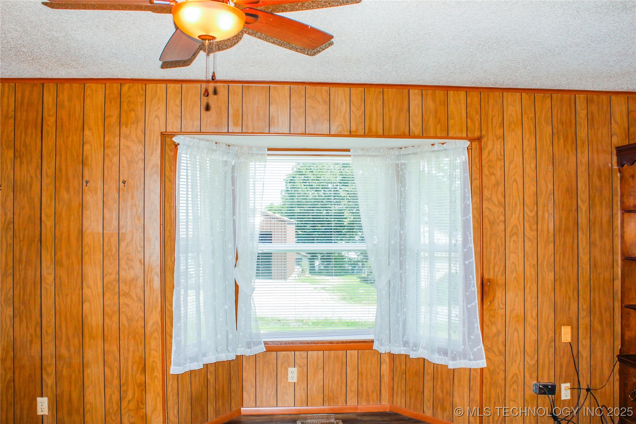 116307 S 4209 Road Property Photo 17