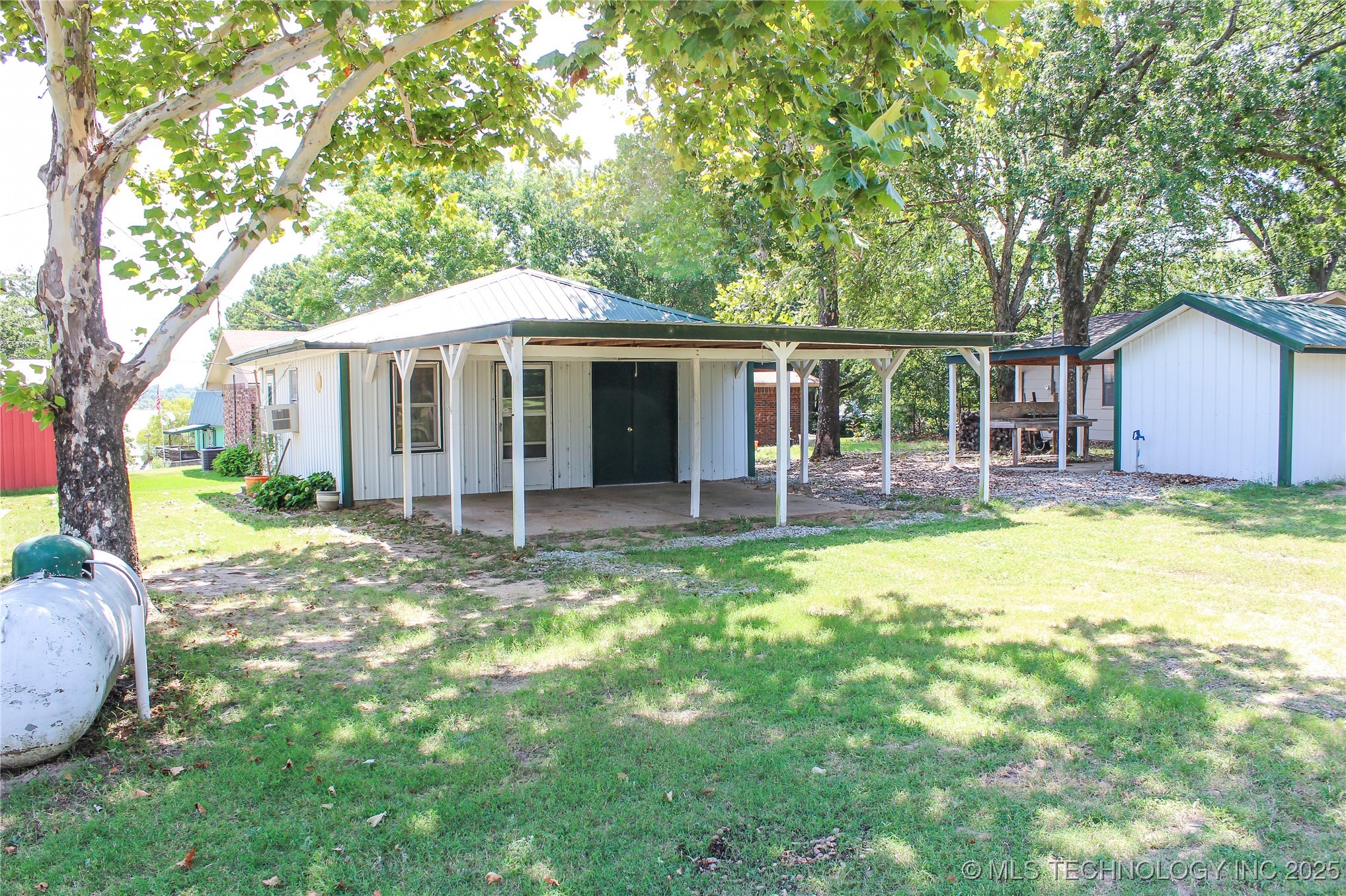 116307 S 4209 Road Property Photo 36