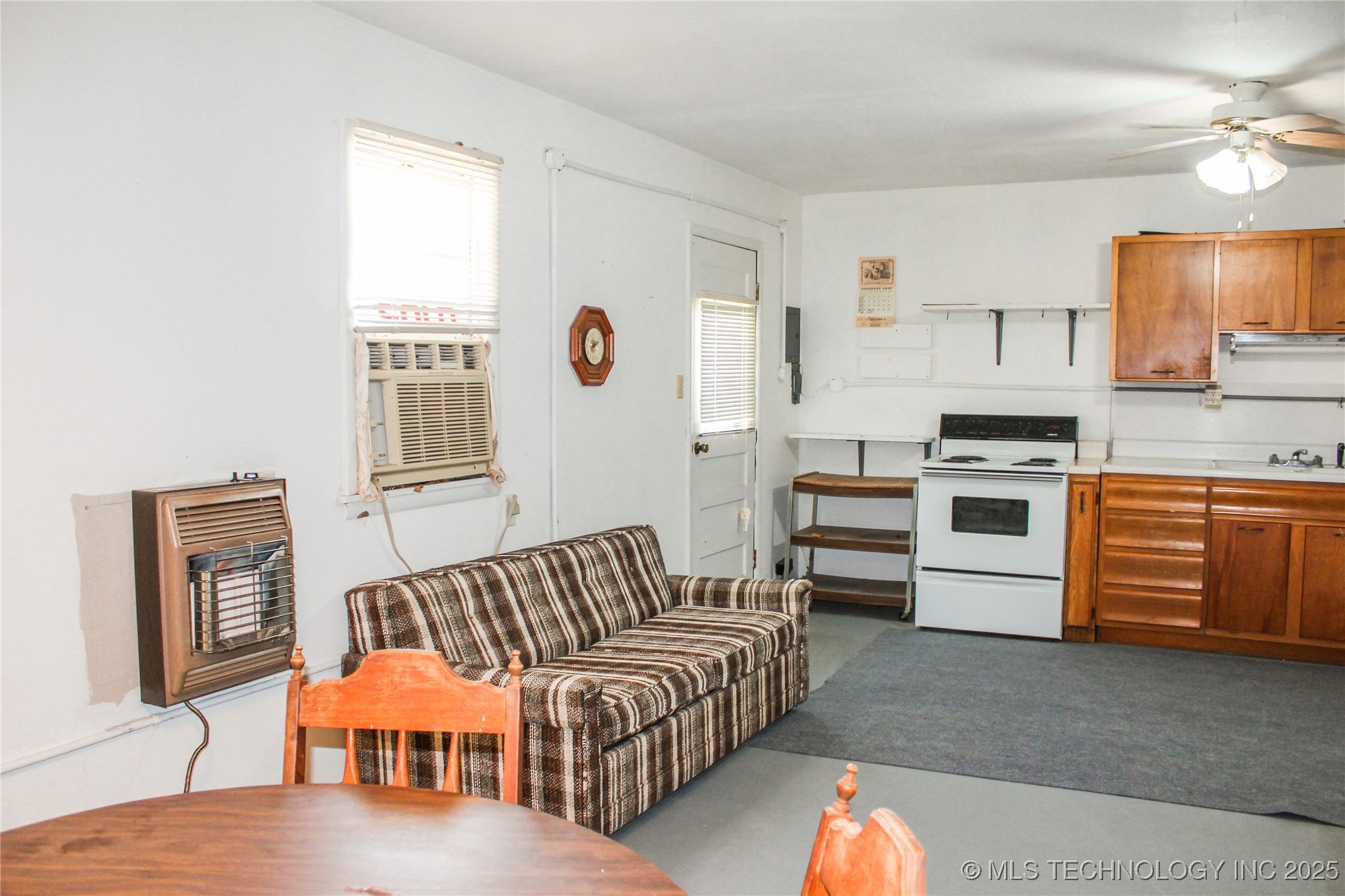 116307 S 4209 Road Property Photo 40