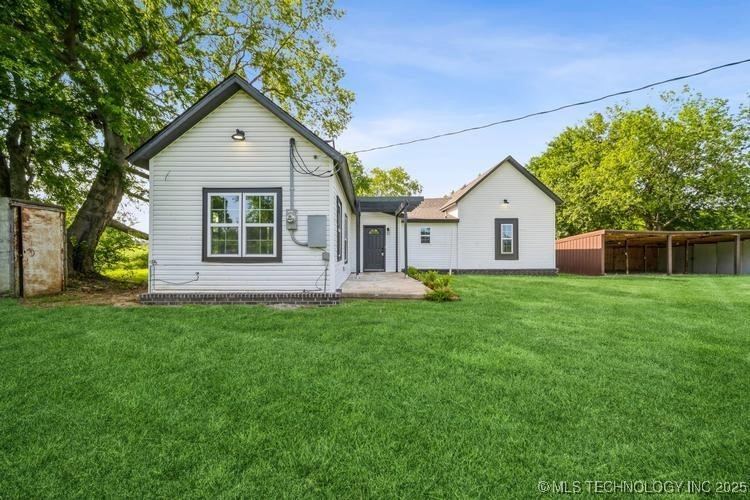 201 Ne Tignor Street Property Photo 2