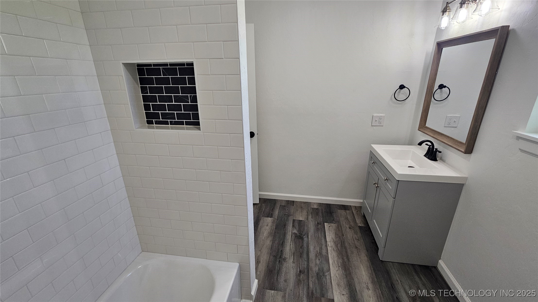 201 Ne Tignor Street Property Photo 15