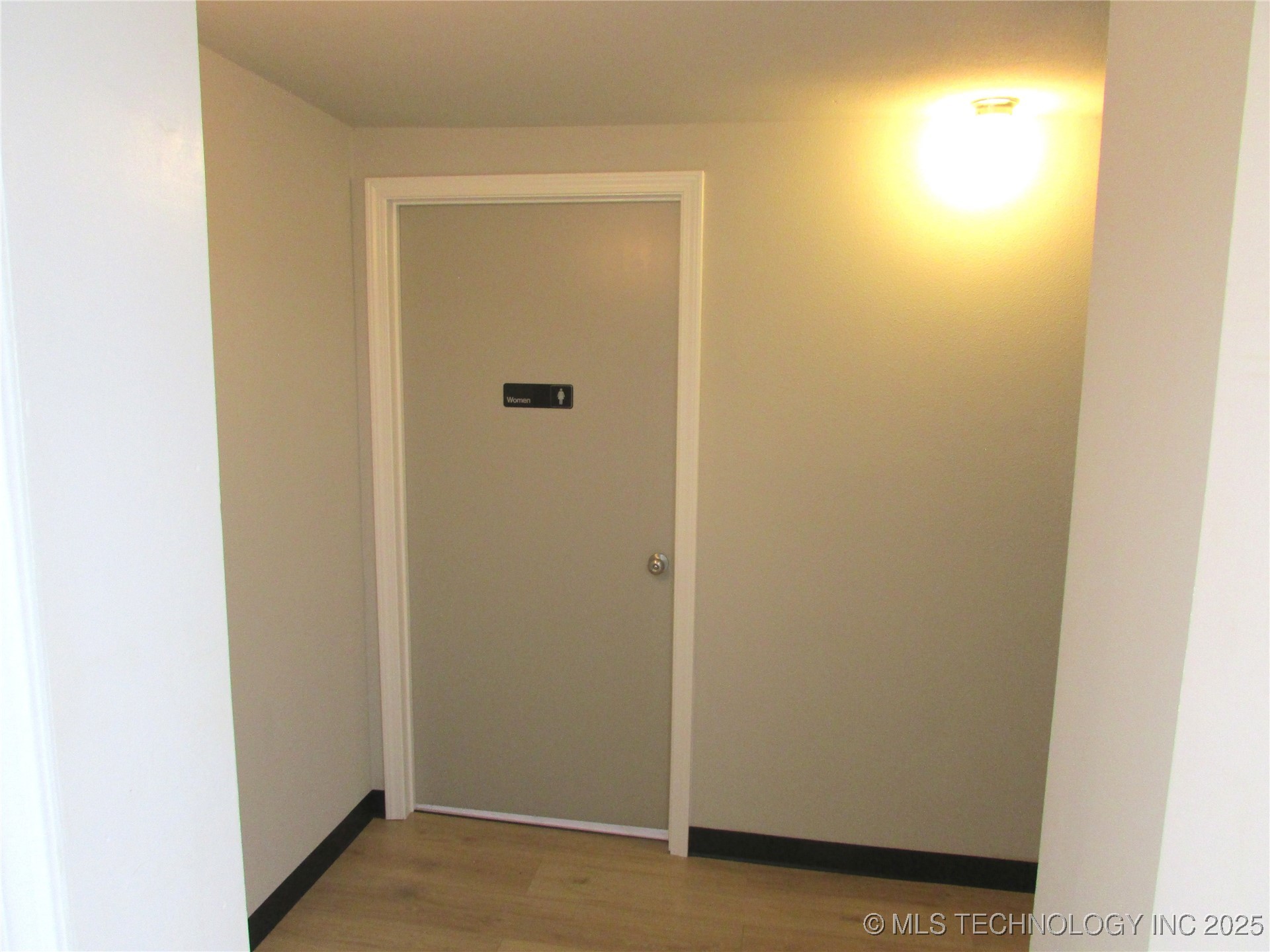 1907 N 11th Street Property Photo 21