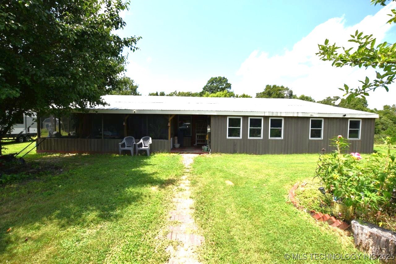 471983 E 783 Road Property Photo 2