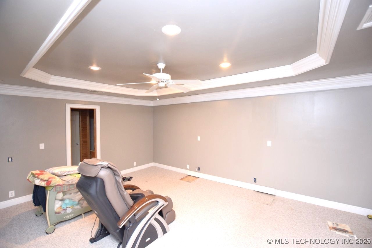 471983 E 783 Road Property Photo 4