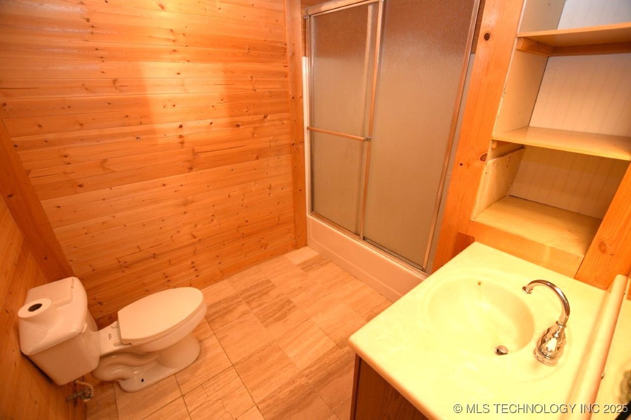 471983 E 783 Road Property Photo 12