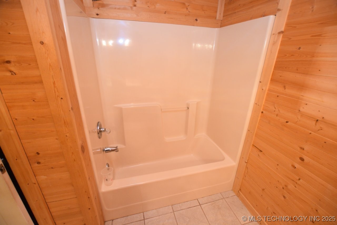 471983 E 783 Road Property Photo 20