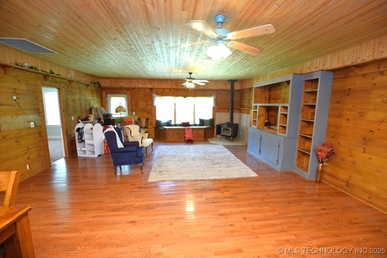 471983 E 783 Road Property Photo 25