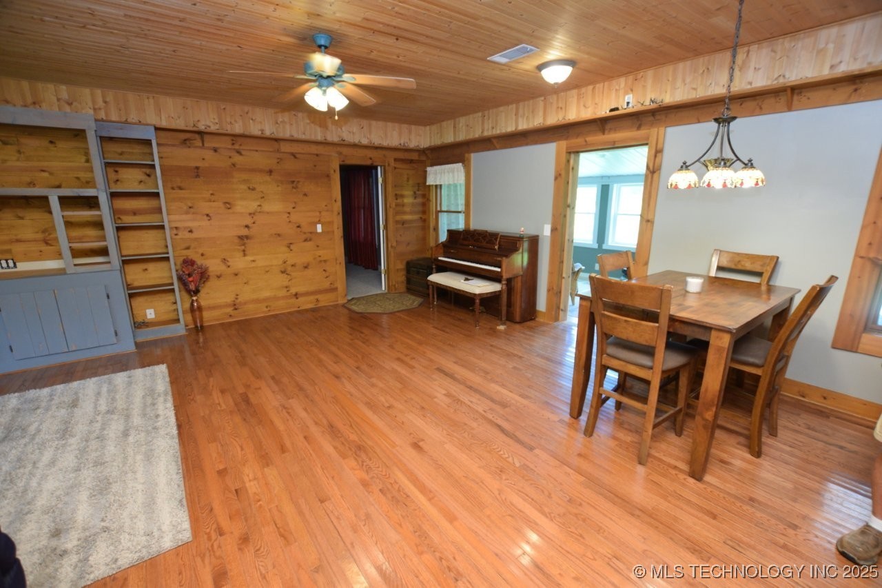 471983 E 783 Road Property Photo 28