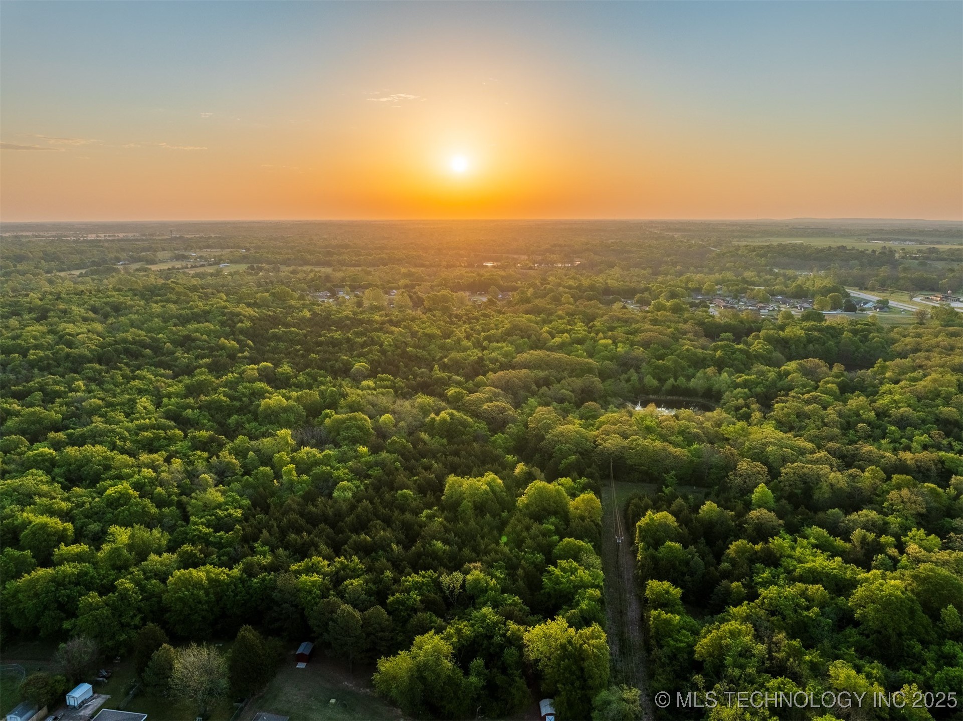 4 E 13th Street Property Photo 6