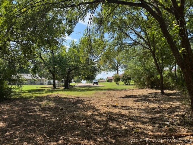 4 E 13th Street Property Photo 33