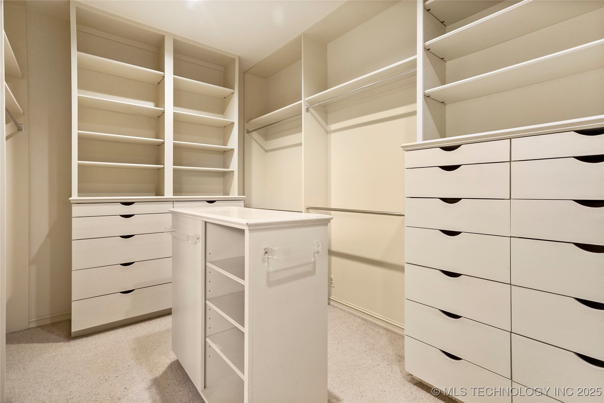 3429 E 58th Place Property Photo 15