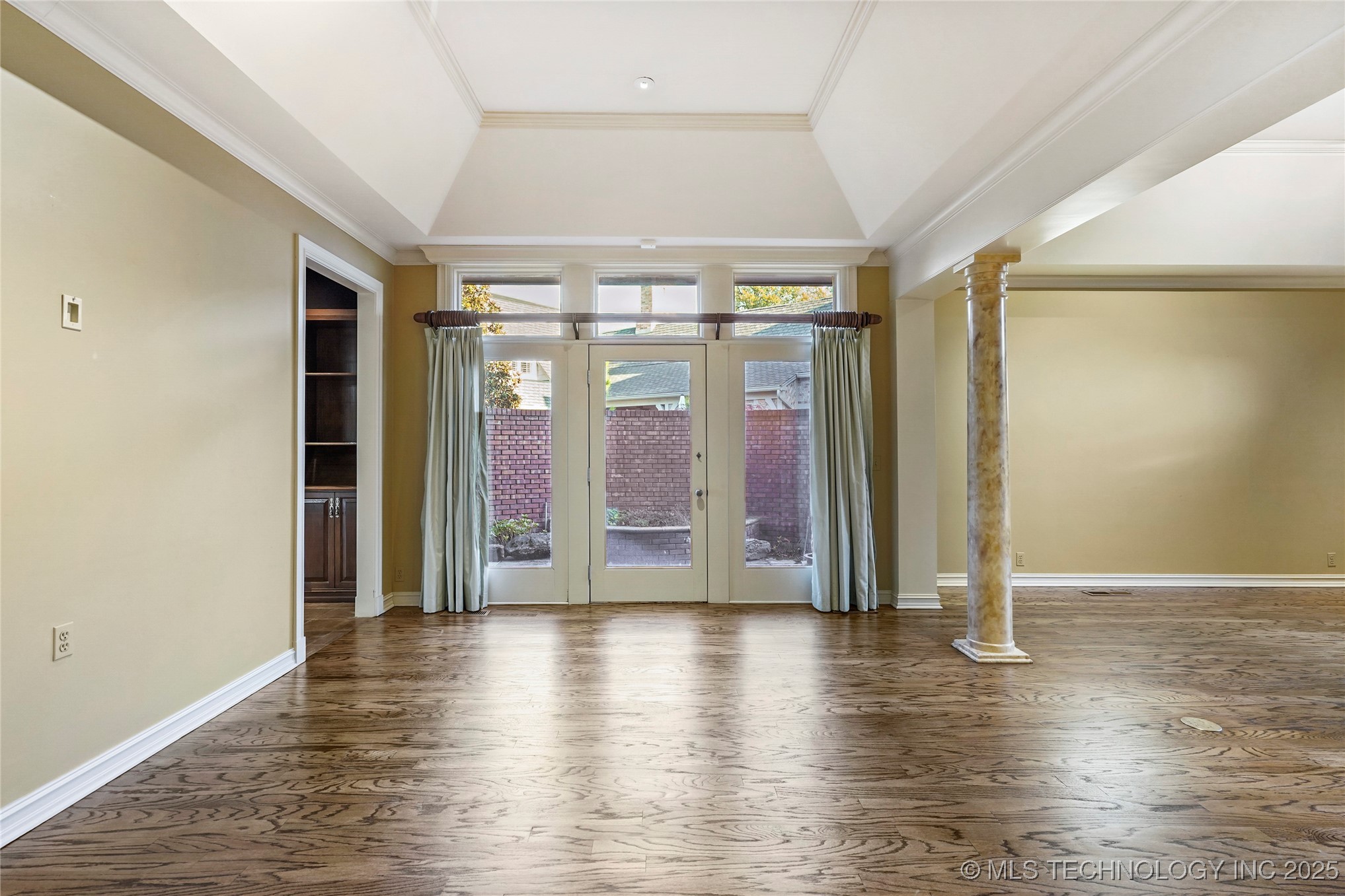 3429 E 58th Place Property Photo 19