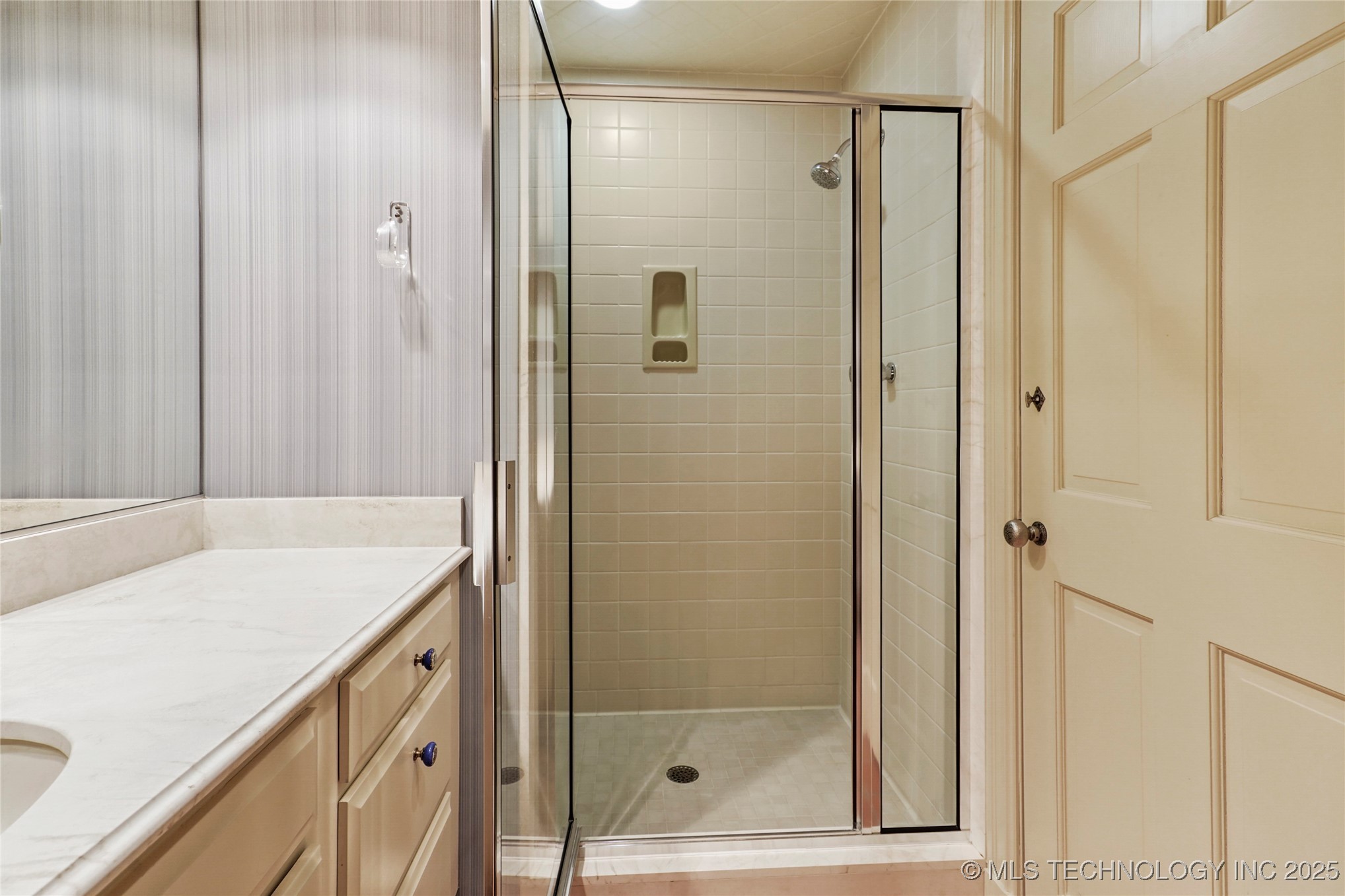 3429 E 58th Place Property Photo 29