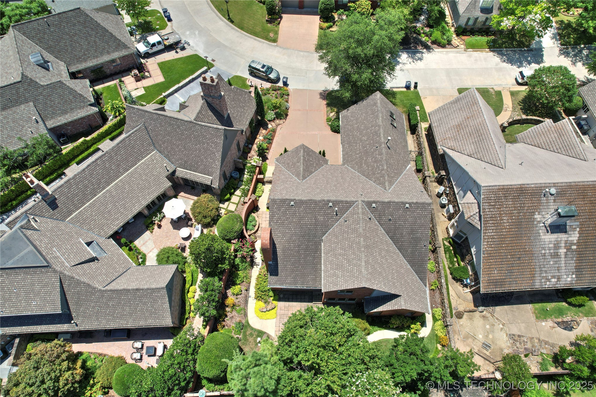 3429 E 58th Place Property Photo 38