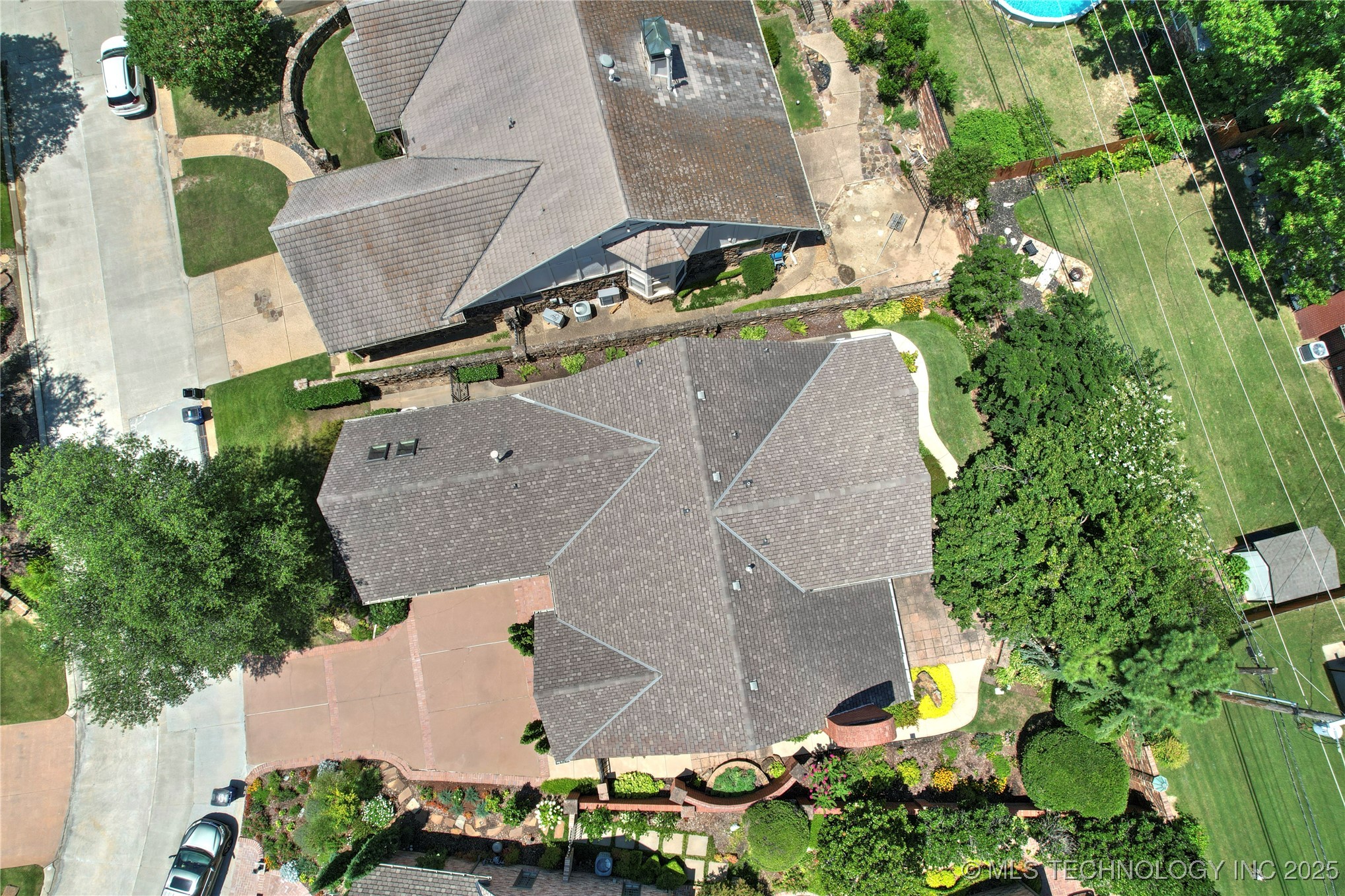 3429 E 58th Place Property Photo 39