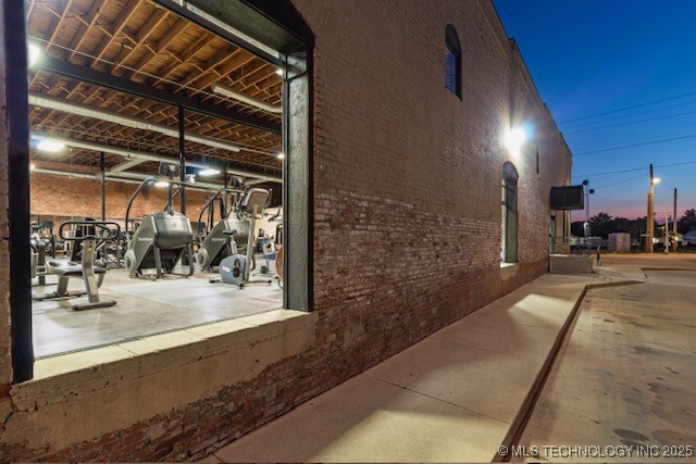 230 N Broadway Property Photo 5