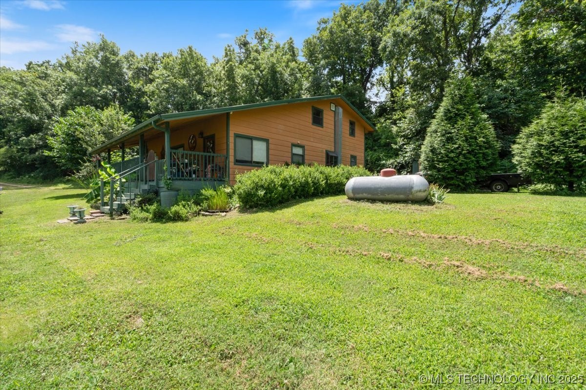 475891 E 653 Road Property Photo 1