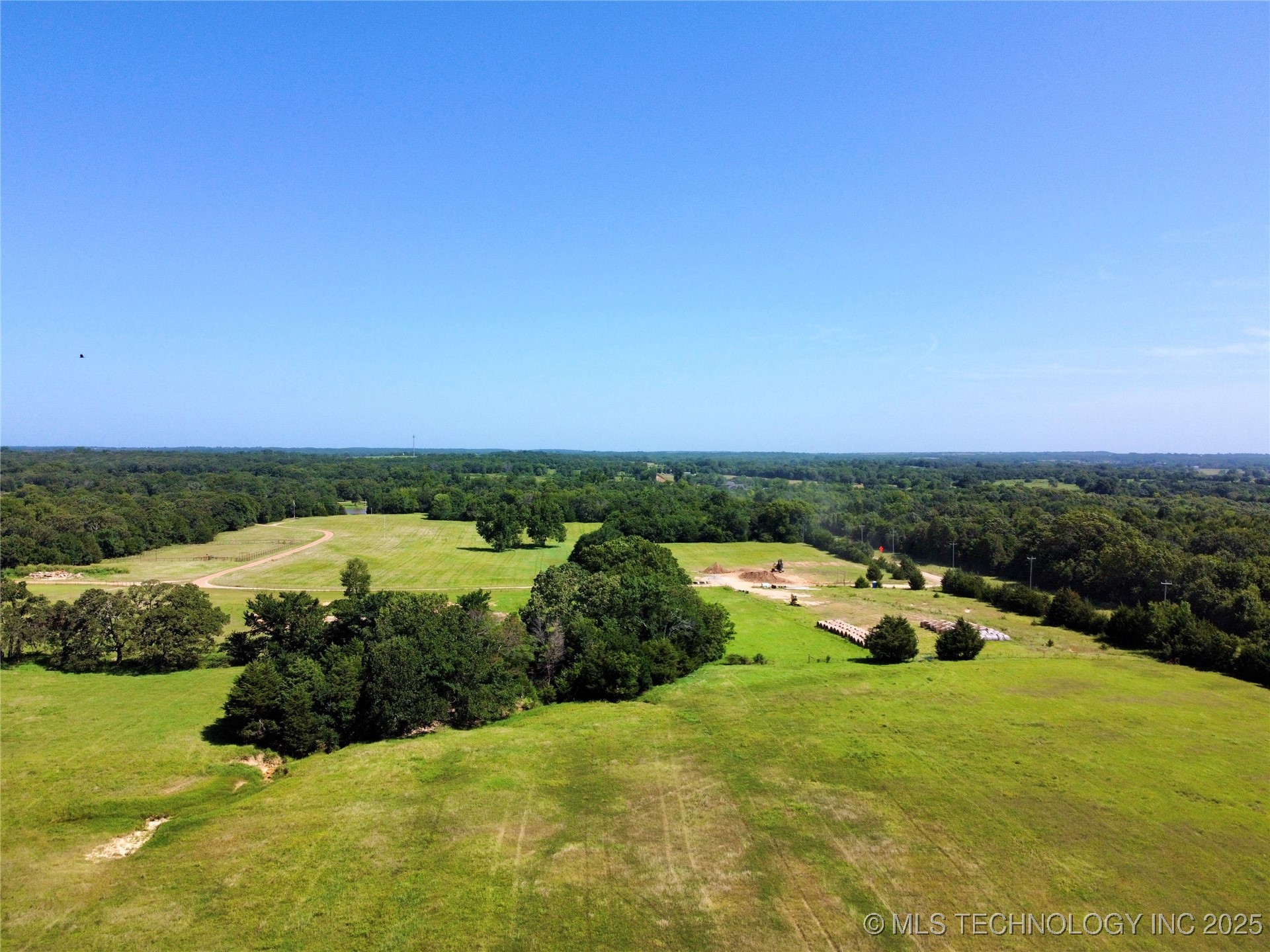 110009 N County Road 3740 Road Property Photo 32
