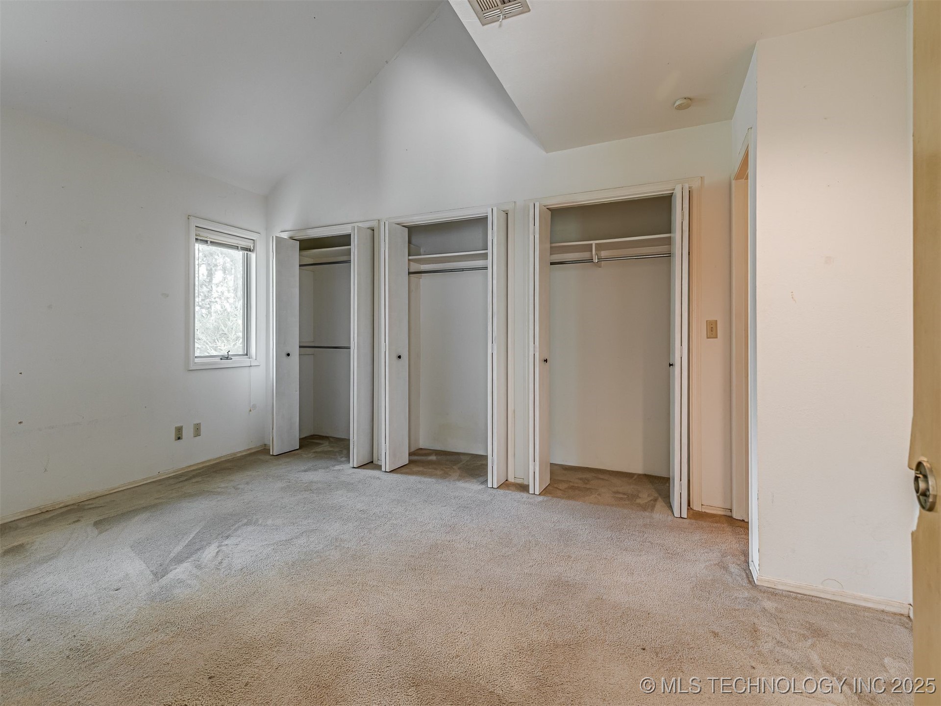 912 Summit Ridge Court Property Photo 20