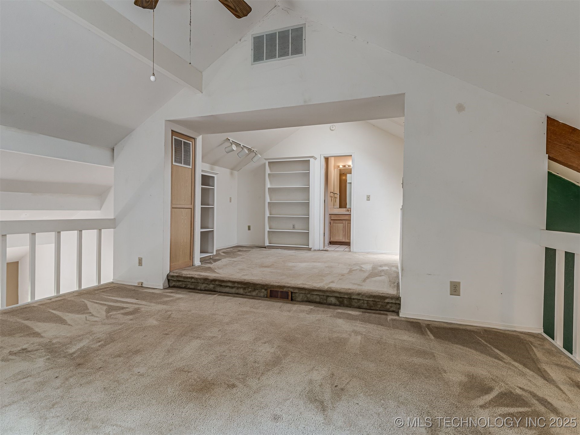 912 Summit Ridge Court Property Photo 29