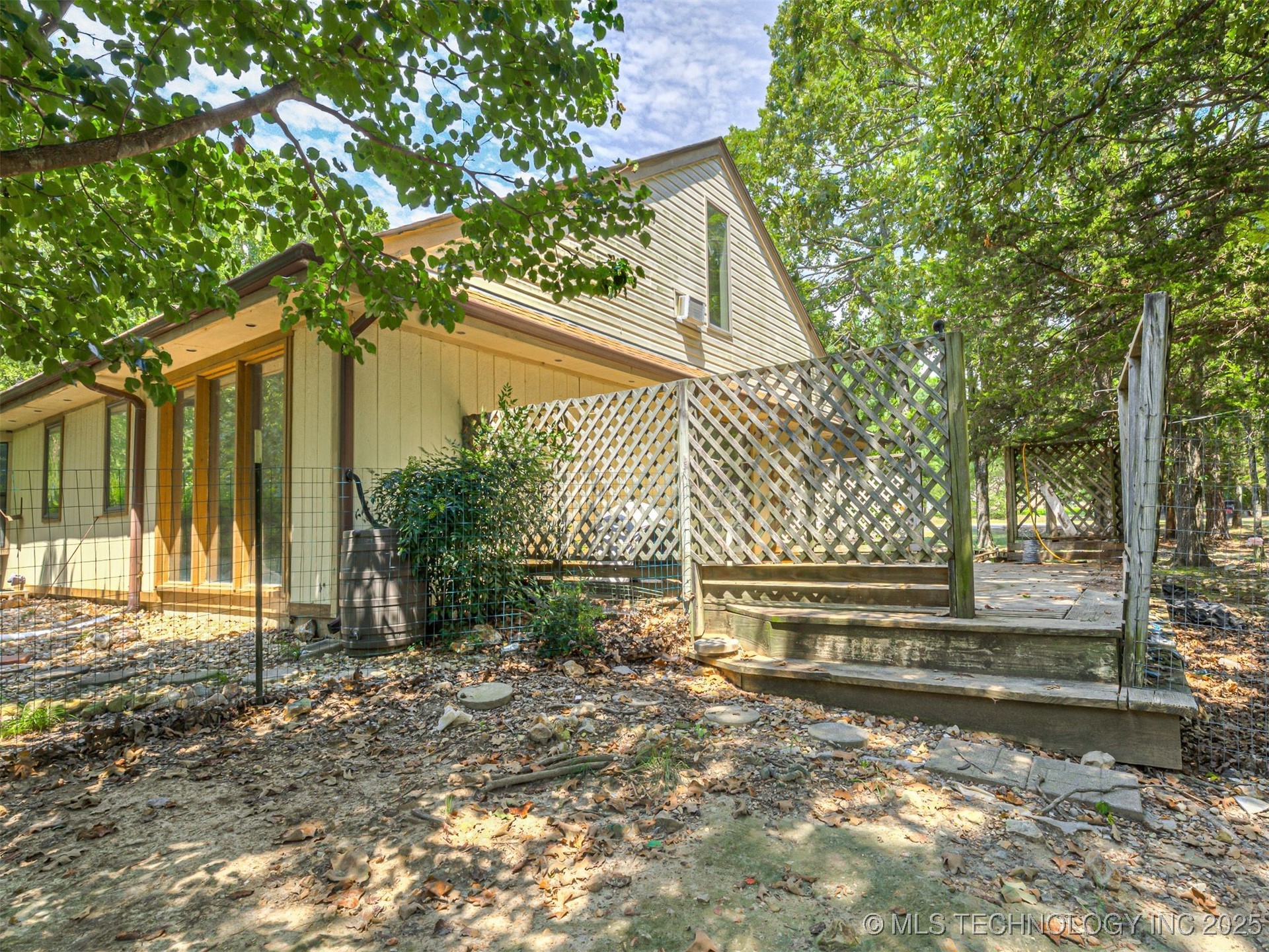 912 Summit Ridge Court Property Photo 40