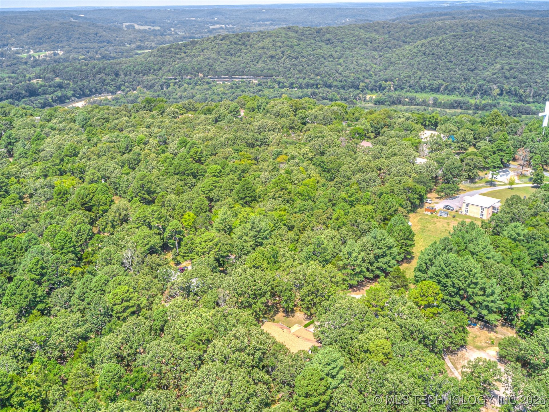 912 Summit Ridge Court Property Photo 50